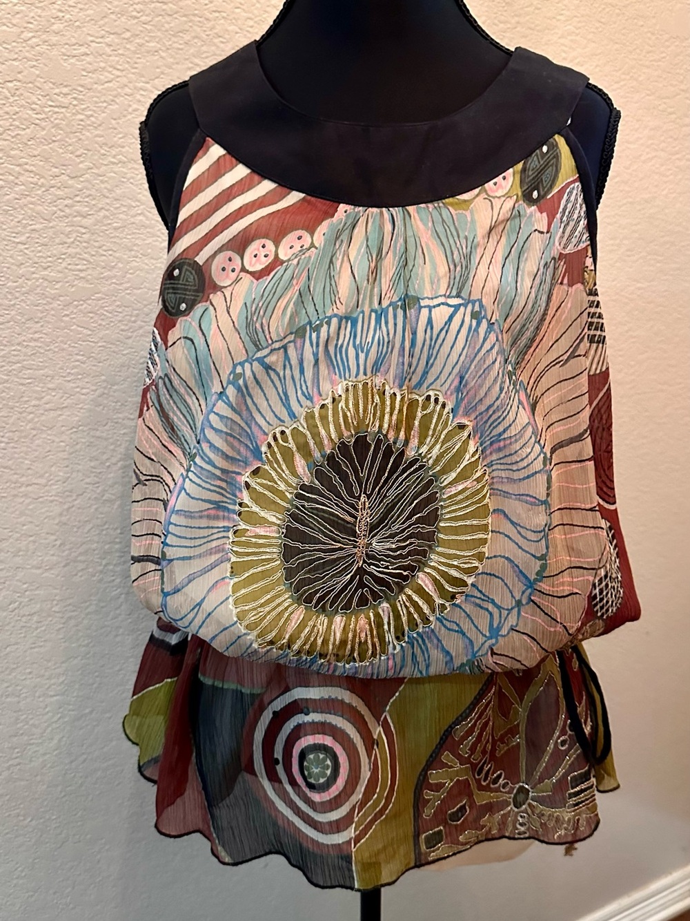 DIMRI Embellished Floral Sleeveless Blouse Size Large Sheer Overlay